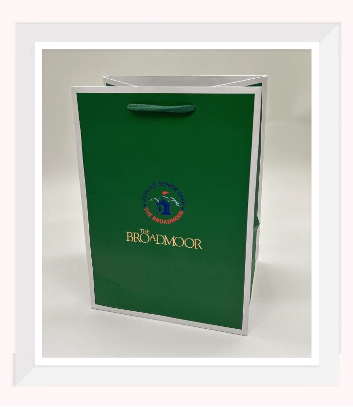 PAPER BAG WITH ROPE HANDLE